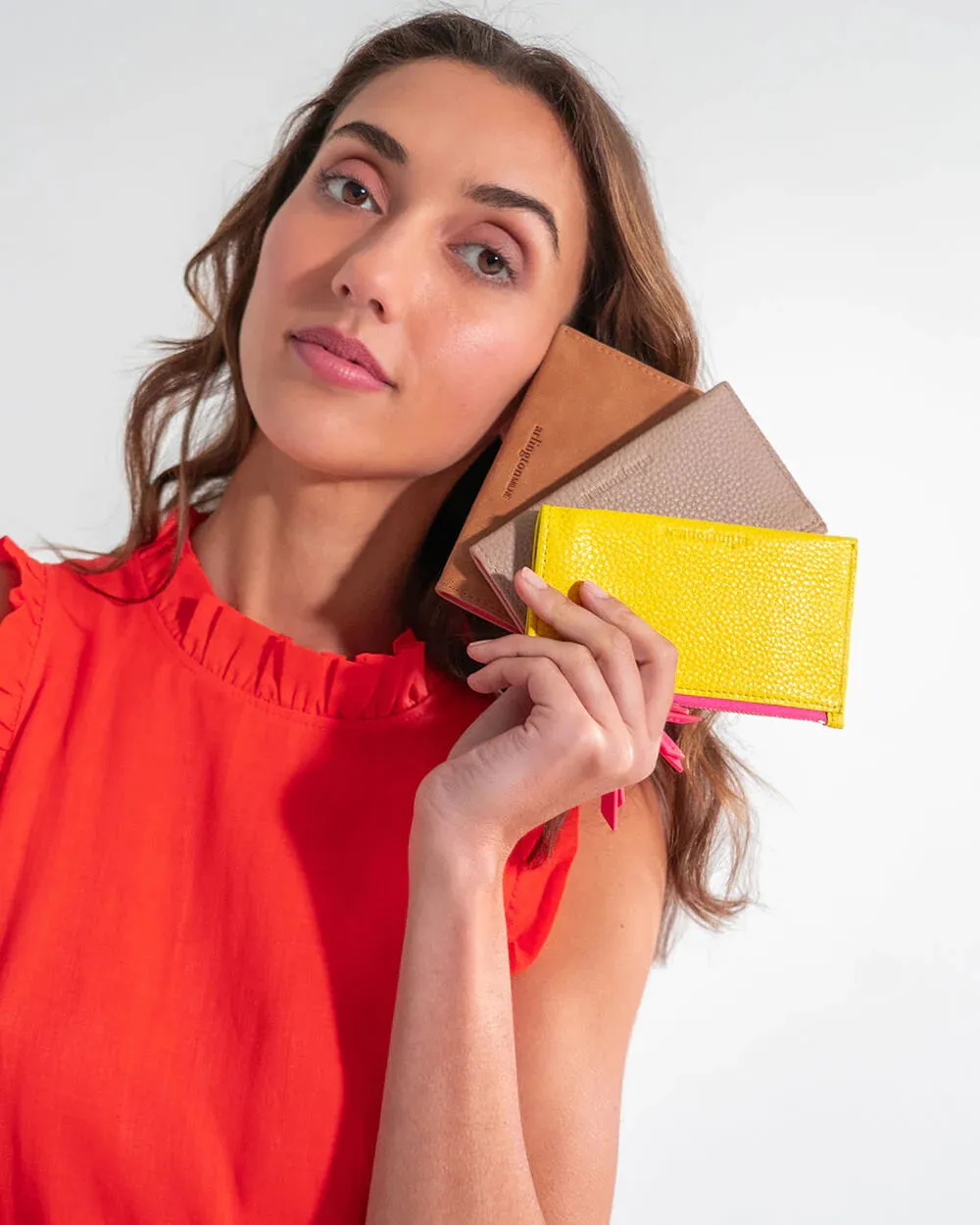 Arlington Milne | Compact Wallet | Fawn Pebble