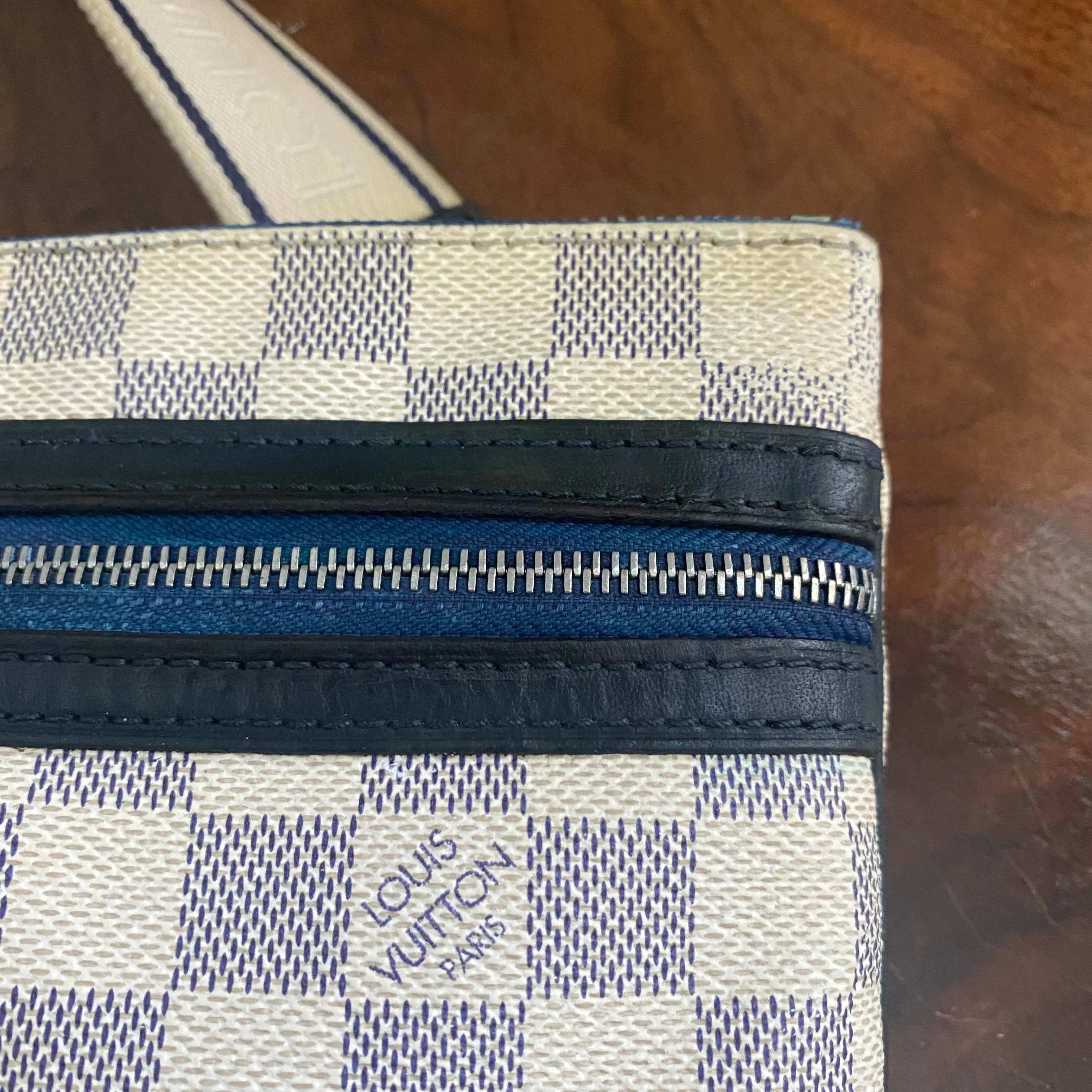 The Blue and White Swallow - Vintage Damier Azur Crossbody